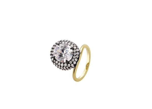 Pavé Perch Gold Plated Ring featuring a large sparkling stone surrounded by smaller crystals, showcasing elegance and craftsmanship.