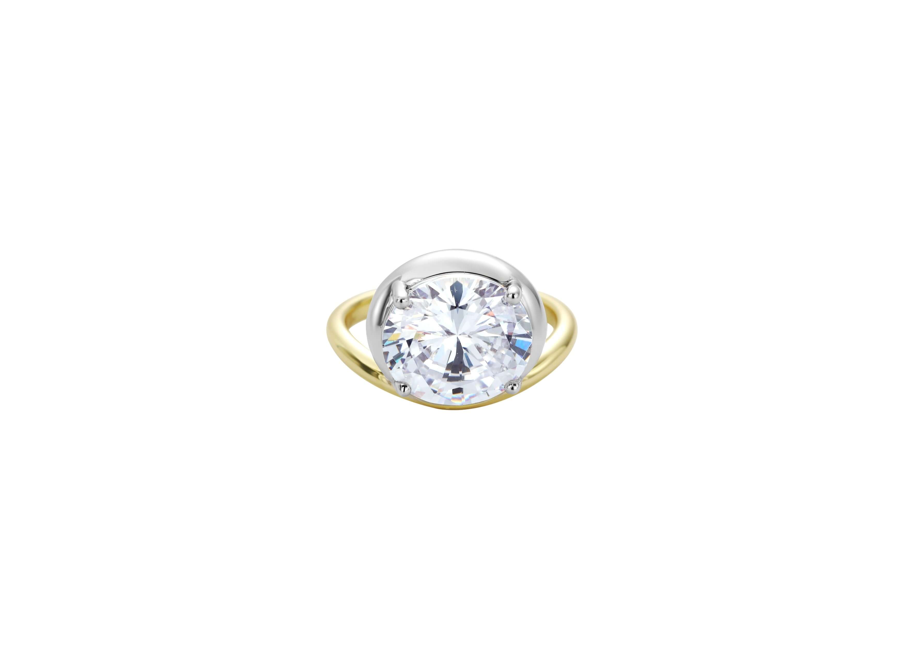 Yappy Hour East-West Perch Ring featuring a stunning central stone on a gold band, crafted from sterling silver.